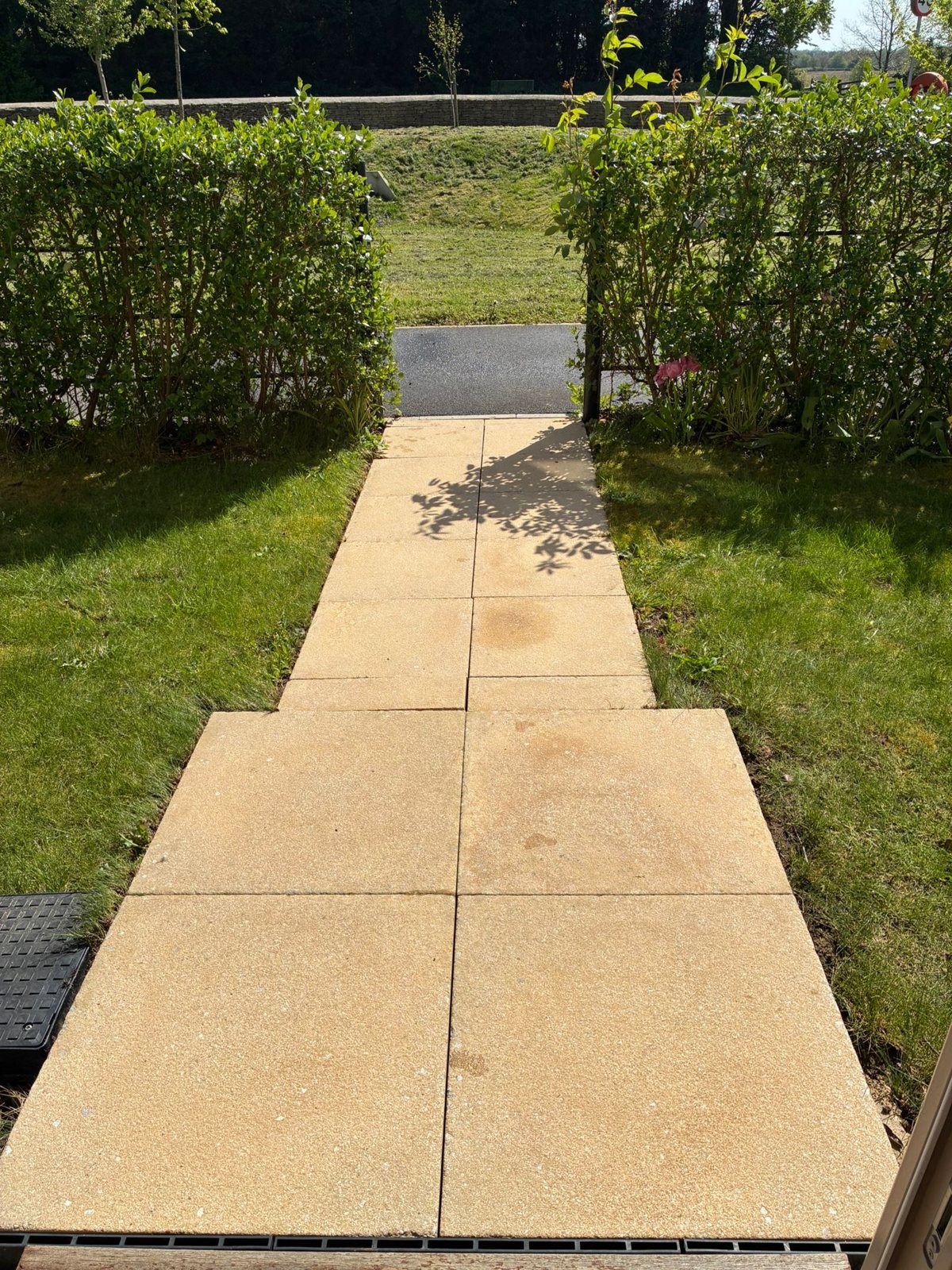 Completed exterior cleaning result
