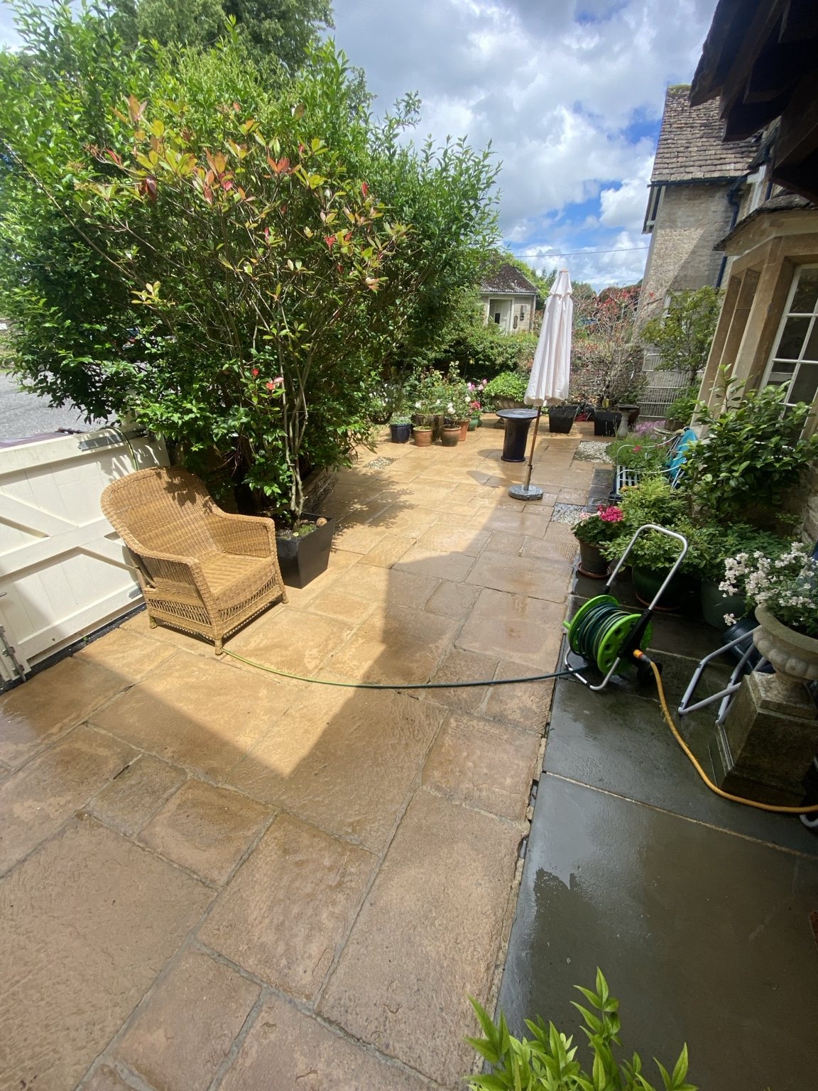 Completed exterior cleaning result