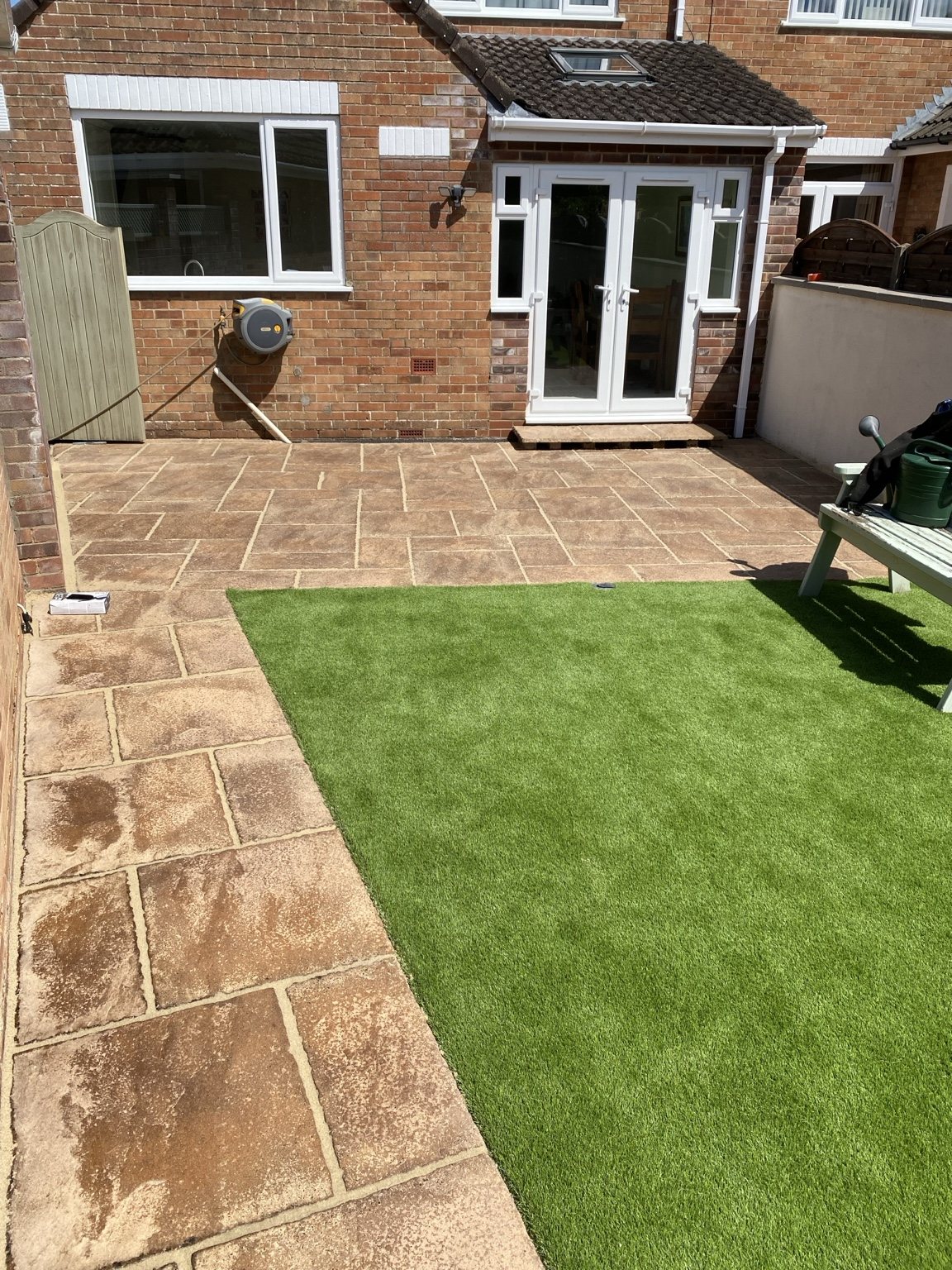 Completed exterior cleaning result